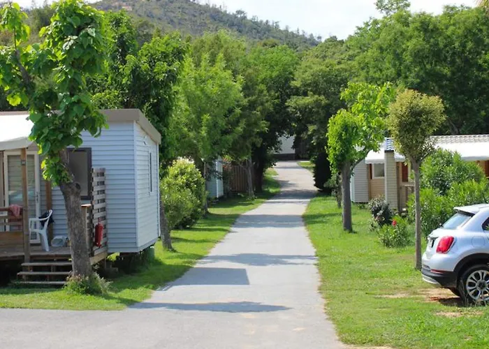 Mobil Confortable Avec Terrasse A - Api-1-52-365 Борм-ле-Мимоза