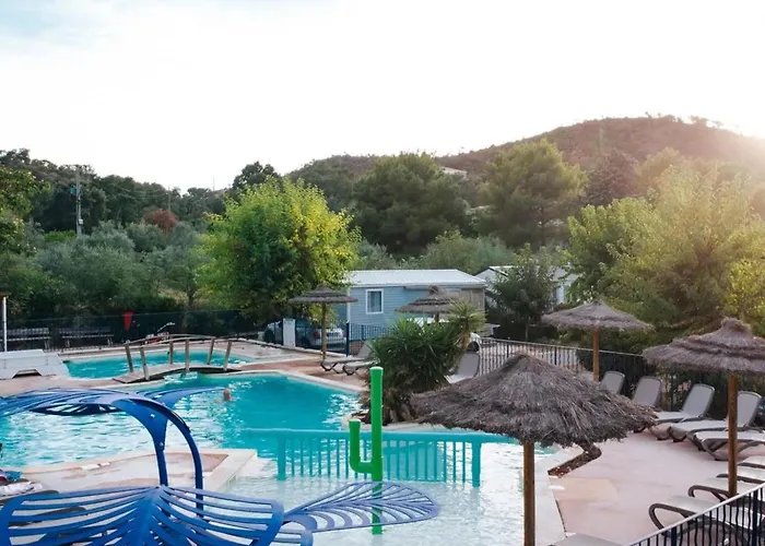 Camping Mobil Confortable Avec Terrasse à - Api-1-52-365 Bormes-les-Mimosas
